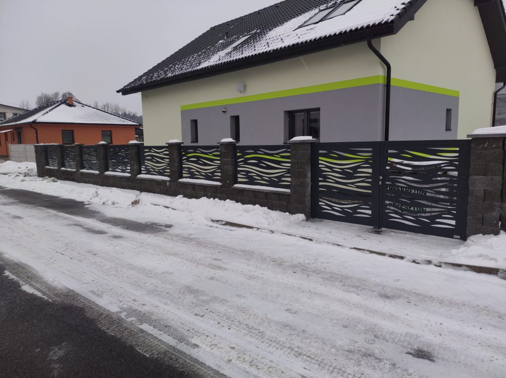 Brány s bráničkou vo vlastnom prémiovom prevedení